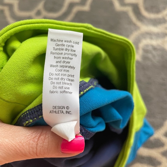 Athleta Colorblock Chaturunga Capri XS - Picture 4 of 5